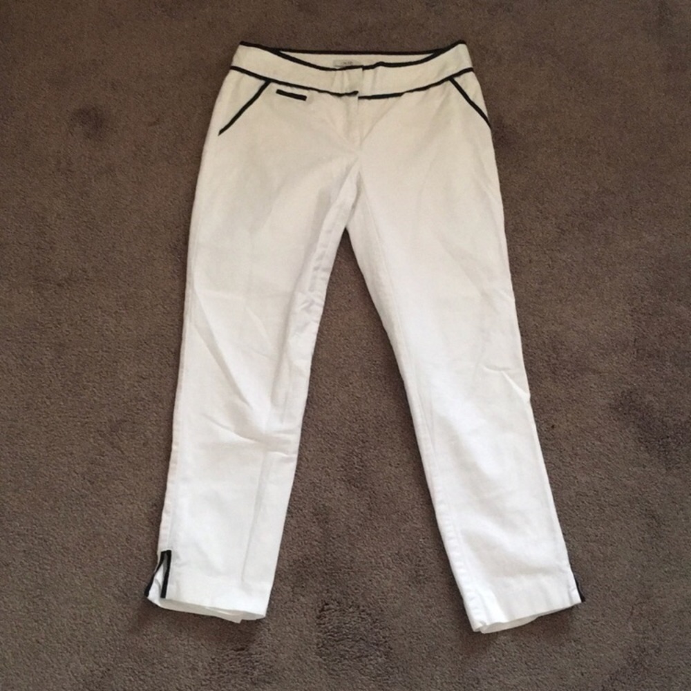 White cache trousers size 0 but fits like a 4